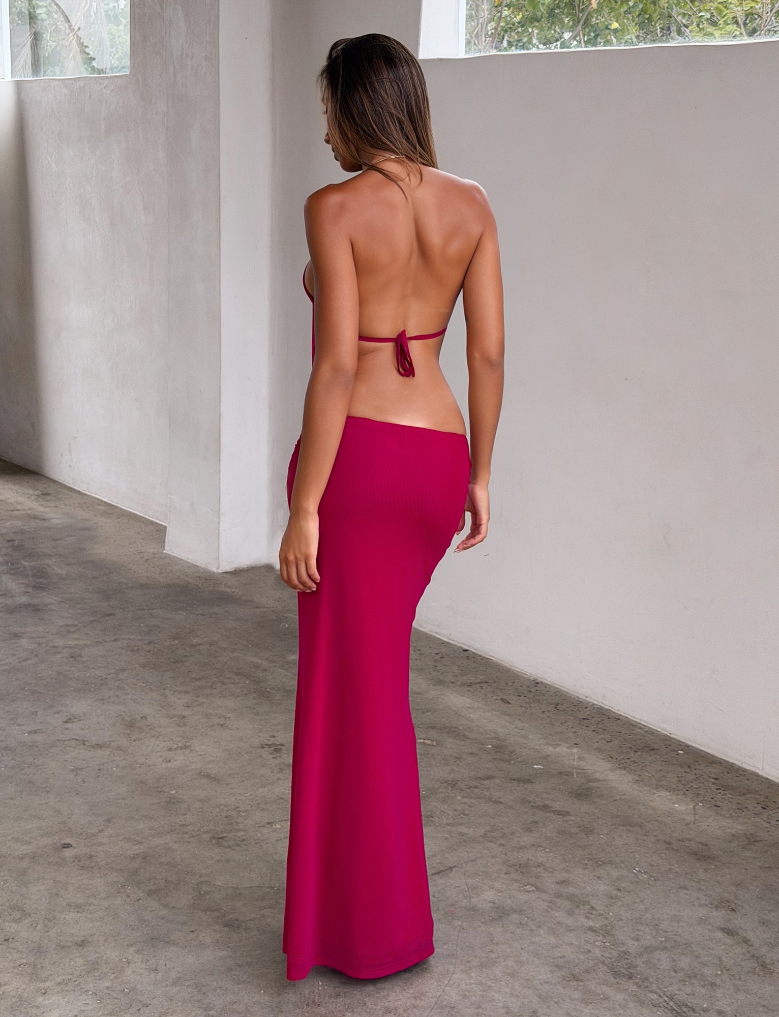 EVANNA MAXI DRESS - BERRY - Image 4