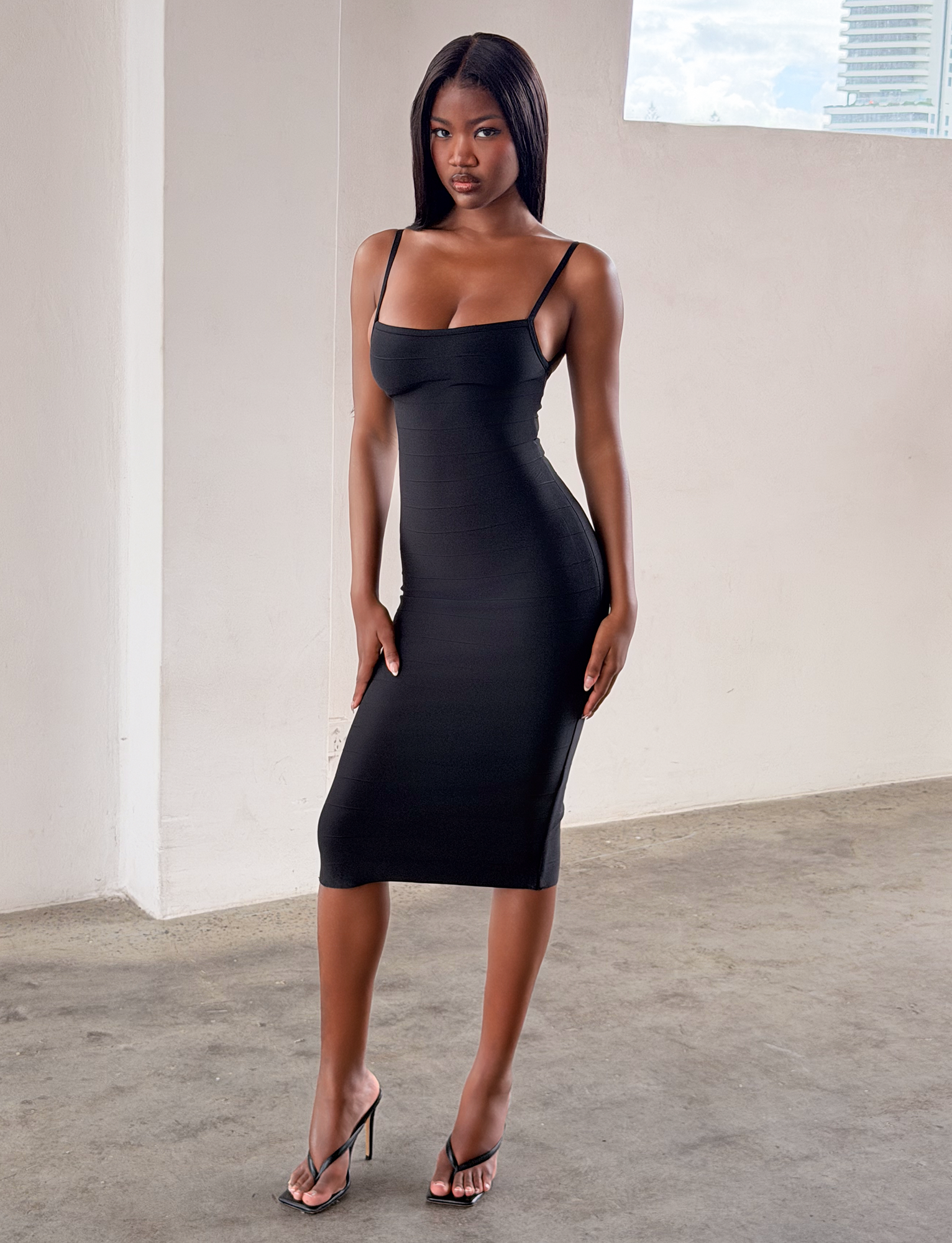 MIDORI BANDAGE MIDI DRESS - BLACK - Image 5