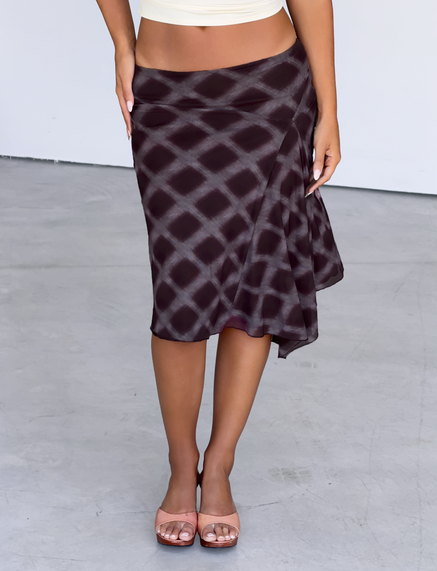 SAFFRON MIDI SKIRT - MAHOGANY CHECK - Image 5